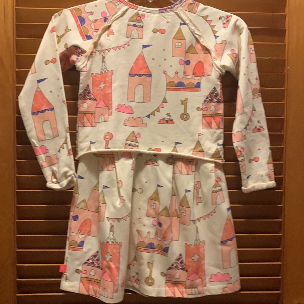 Size 8 light sweatshirt material dress